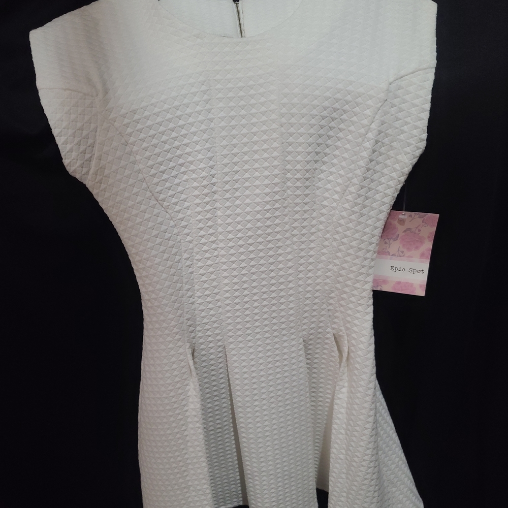Elegant White Textured Dress